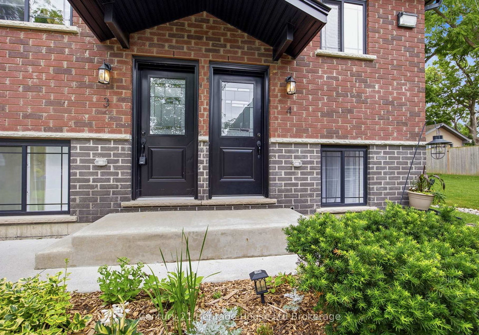 3bain-street-woodstock-ontario-x13534656