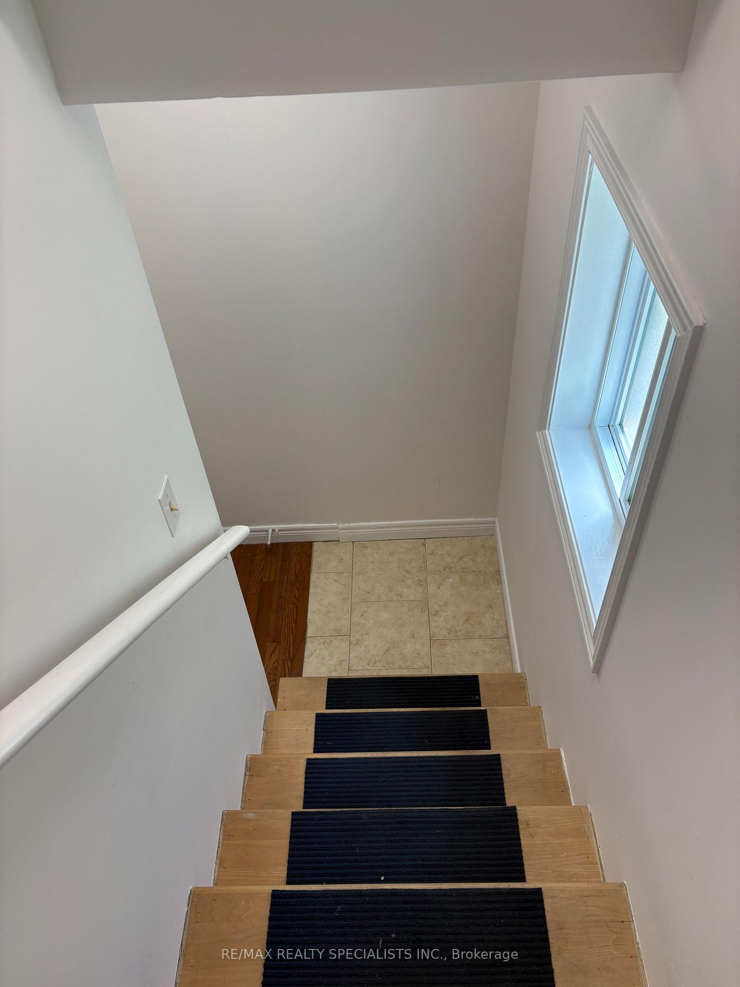 48-londonderry-drive-hamilton-ontario-x13534830