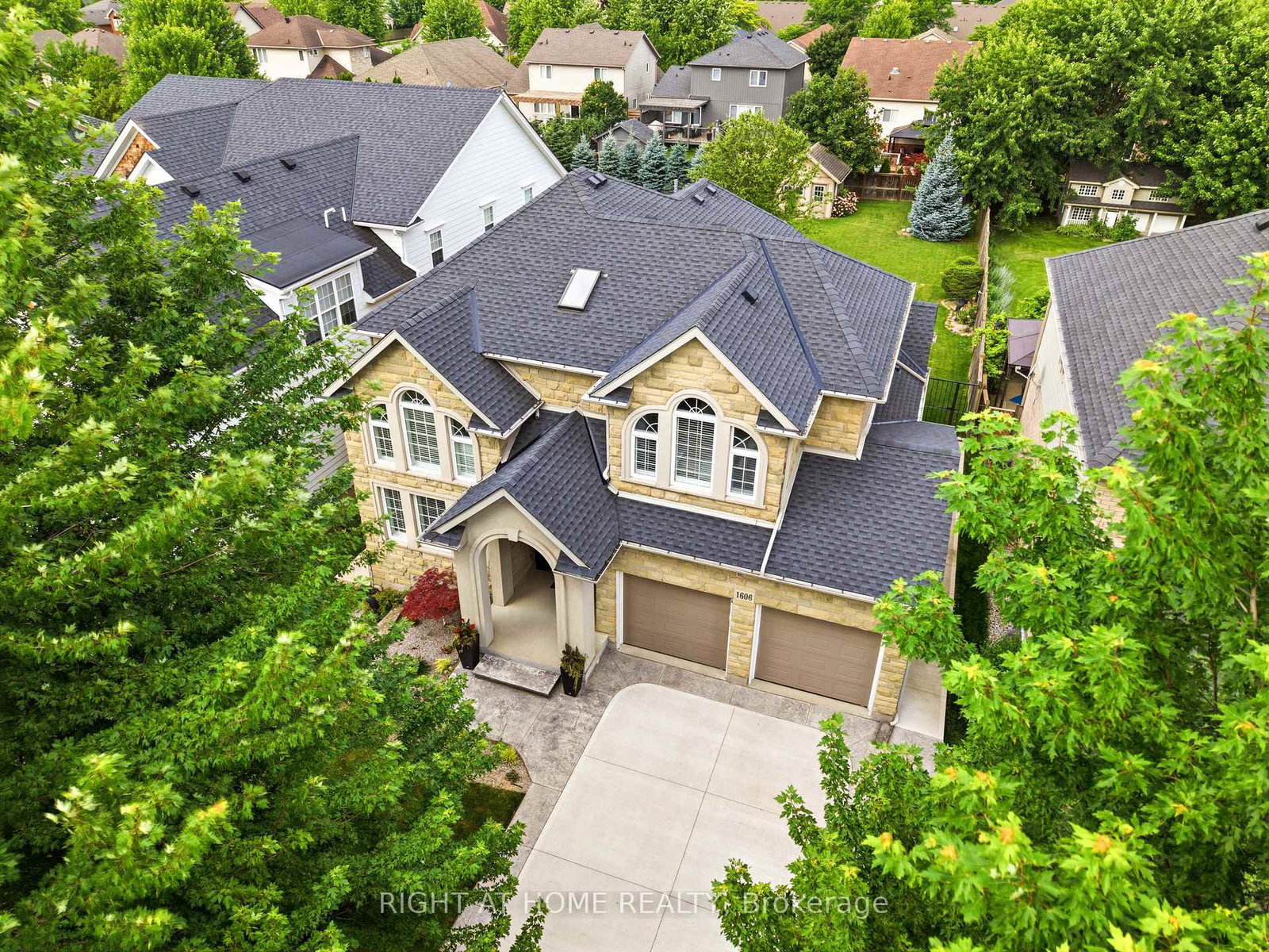 1606-concession-4-road-niagara-on-the-lake-ontario-x13534868