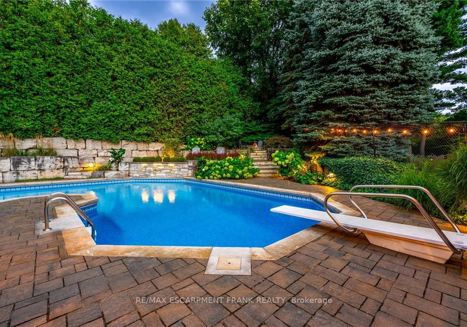 45-peppertree-crescent-hamilton-ontario-x13534954