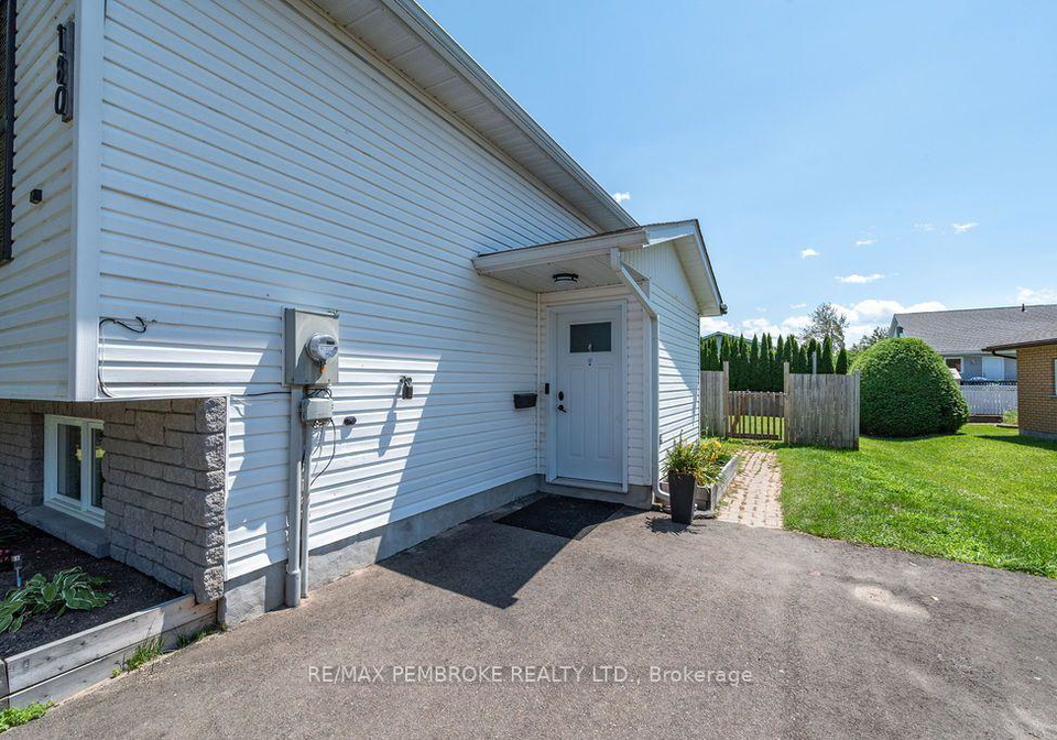 180-garden-street-pembroke-ontario-x13535086