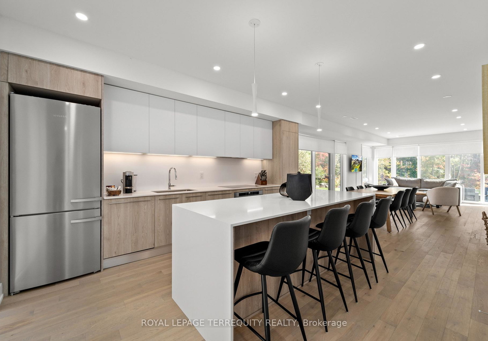 35-rockmount-crescent-gravenhurst-ontario-x13535354
