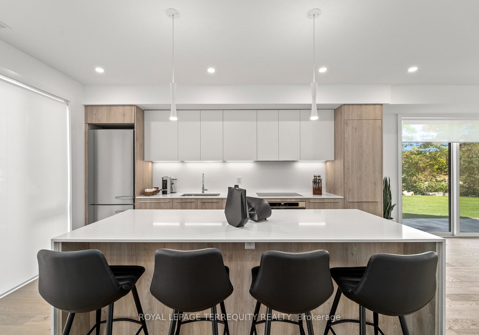 35-rockmount-crescent-gravenhurst-ontario-x13535354