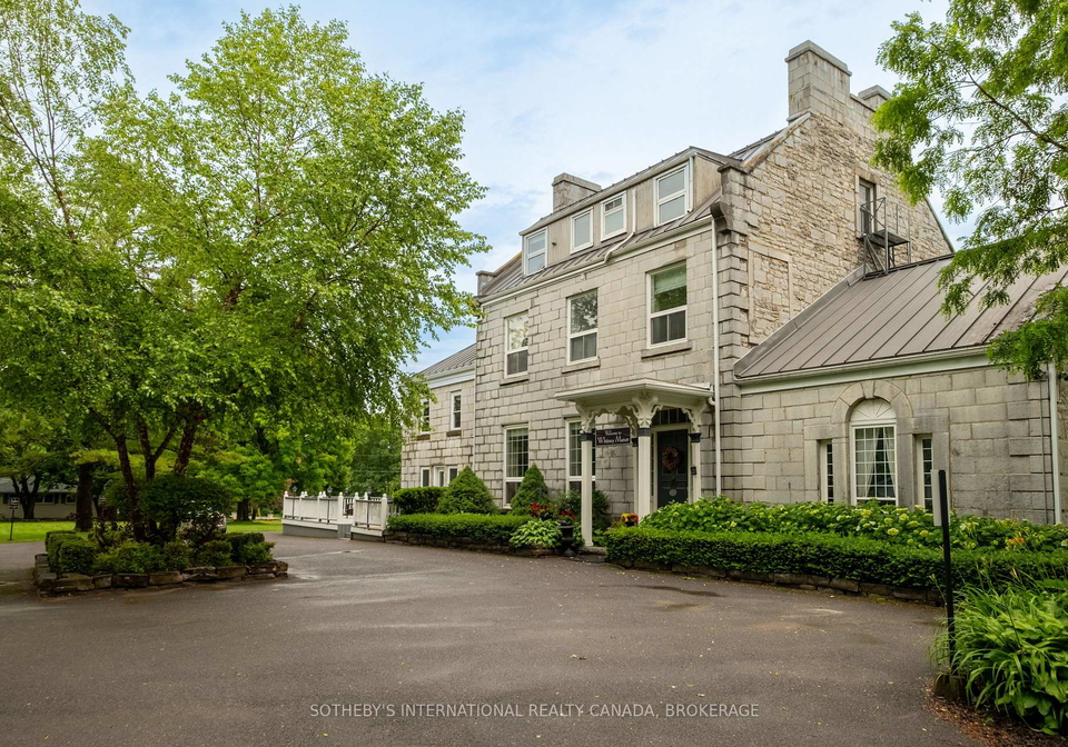 8-starr-place-kingston-ontario-x13535372