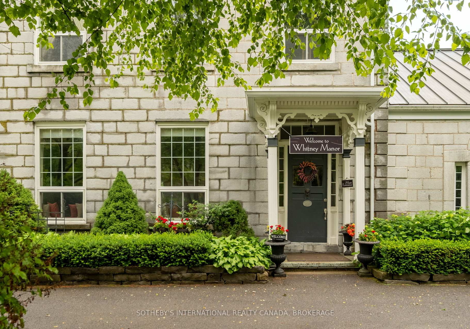 8-starr-place-kingston-ontario-x13535372