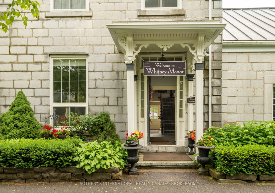 8-starr-place-kingston-ontario-x13535372