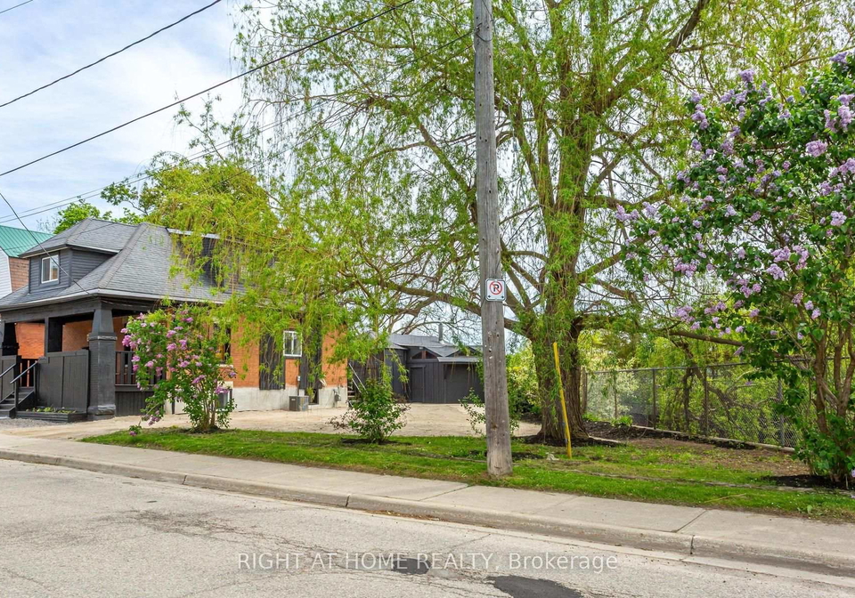 193-madison-avenue-s-kitchener-ontario-x13535980