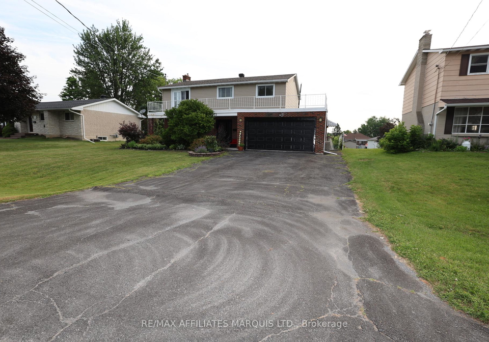 3453-bruce-street-south-stormont-ontario-x13536118