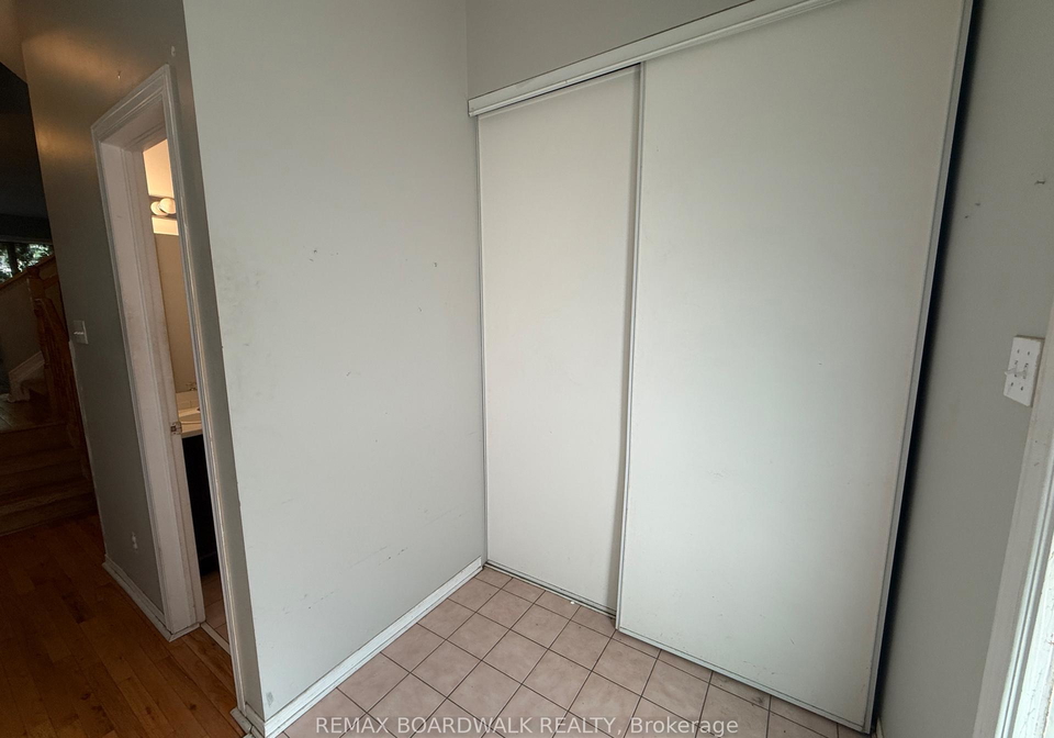 11-meadowbreeze-drive-kanata-ontario-x13536342