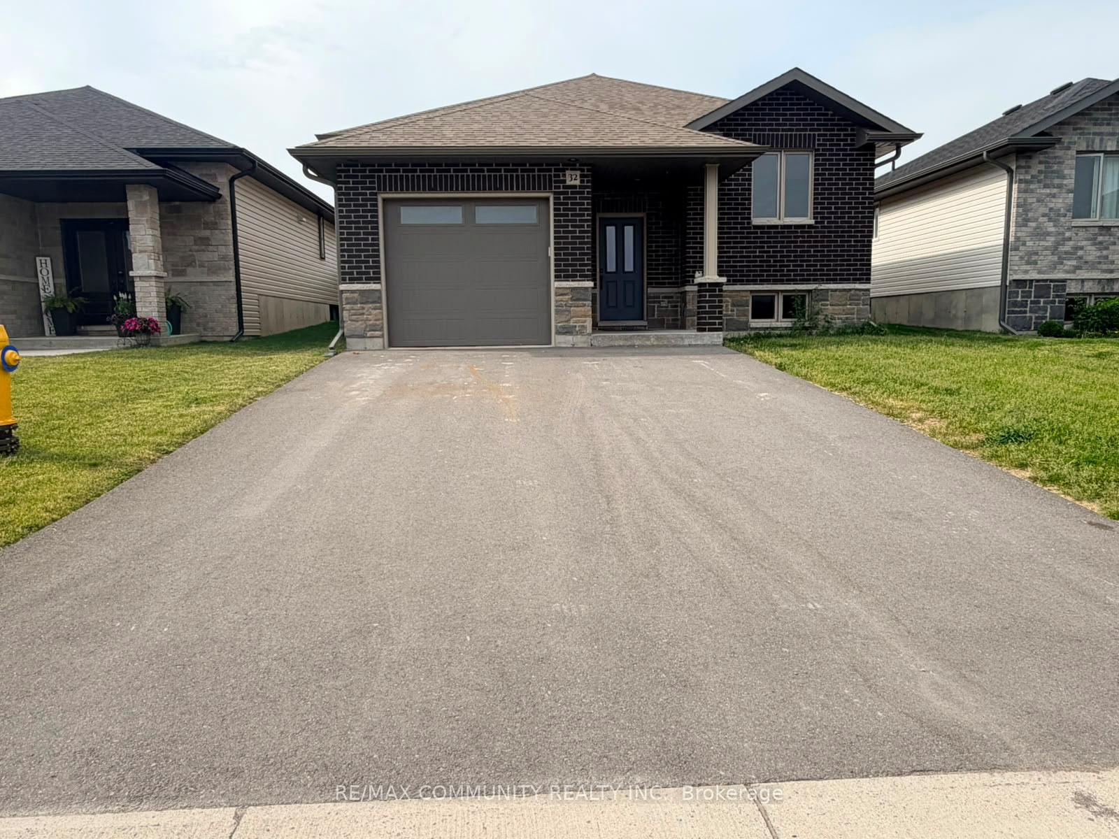 32-cattail-crescent-quinte-west-ontario-x13536668