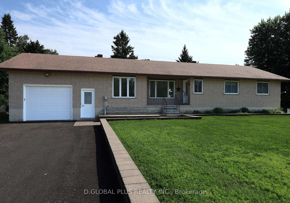 15628-route-43-route-north-stormont-ontario-x13536694