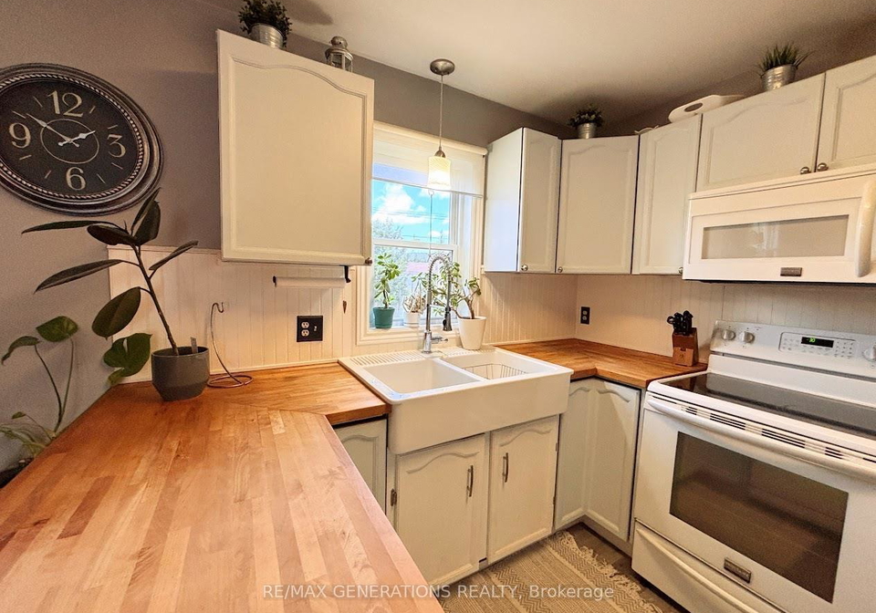 14-wendego-street-manitouwadge-ontario-x13536728