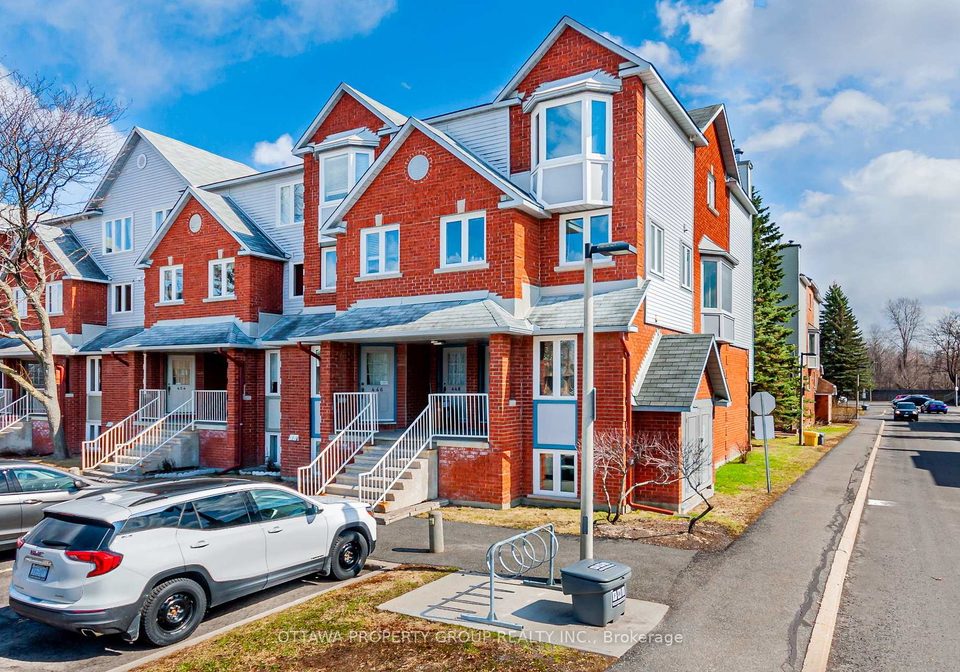 442-briston-private-ottawa-ontario-x13536988
