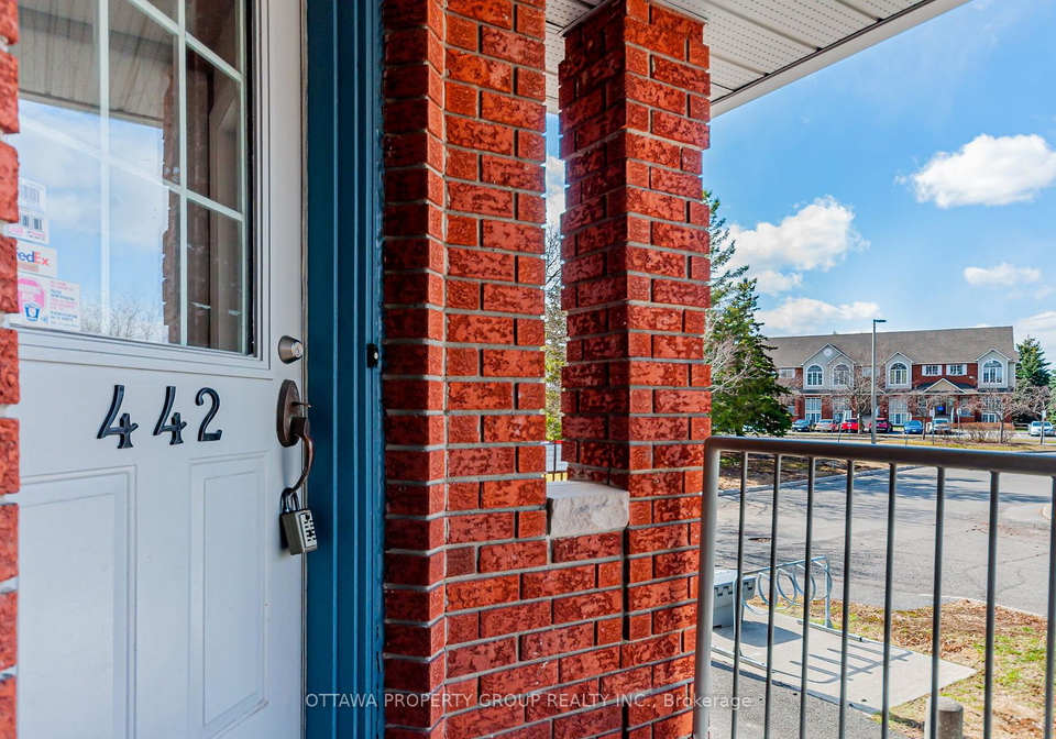 442-briston-private-ottawa-ontario-x13536988