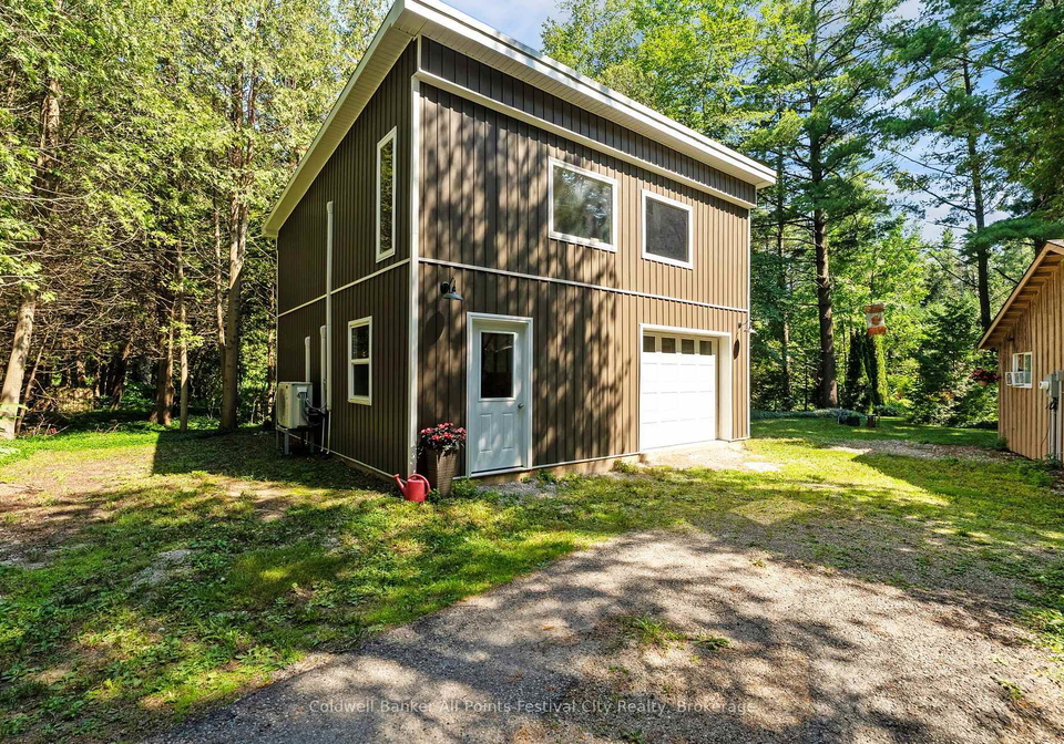 33587-rowcliffe-drive-central-huron-ontario-x13536992
