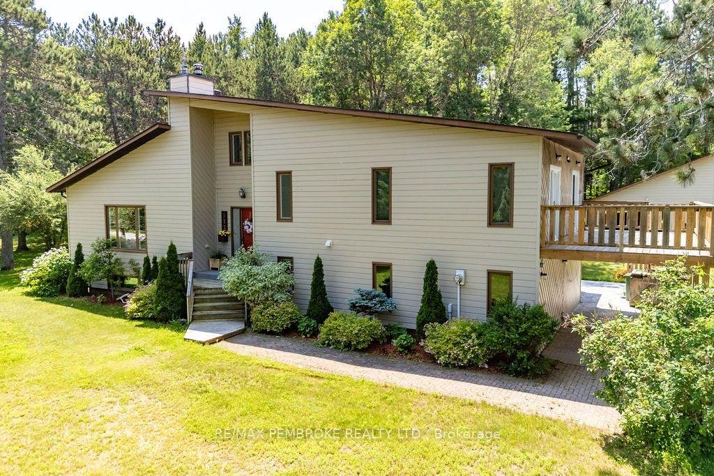 177-sylvan-drive-petawawa-ontario-x13537050