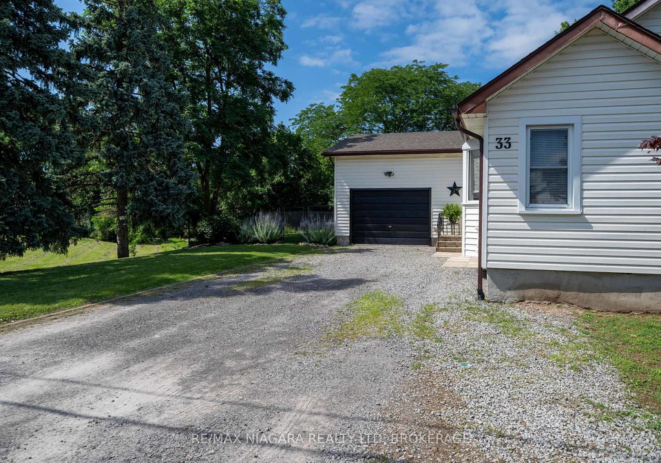 33-bloomfield-avenue-st-catharines-ontario-x13537322