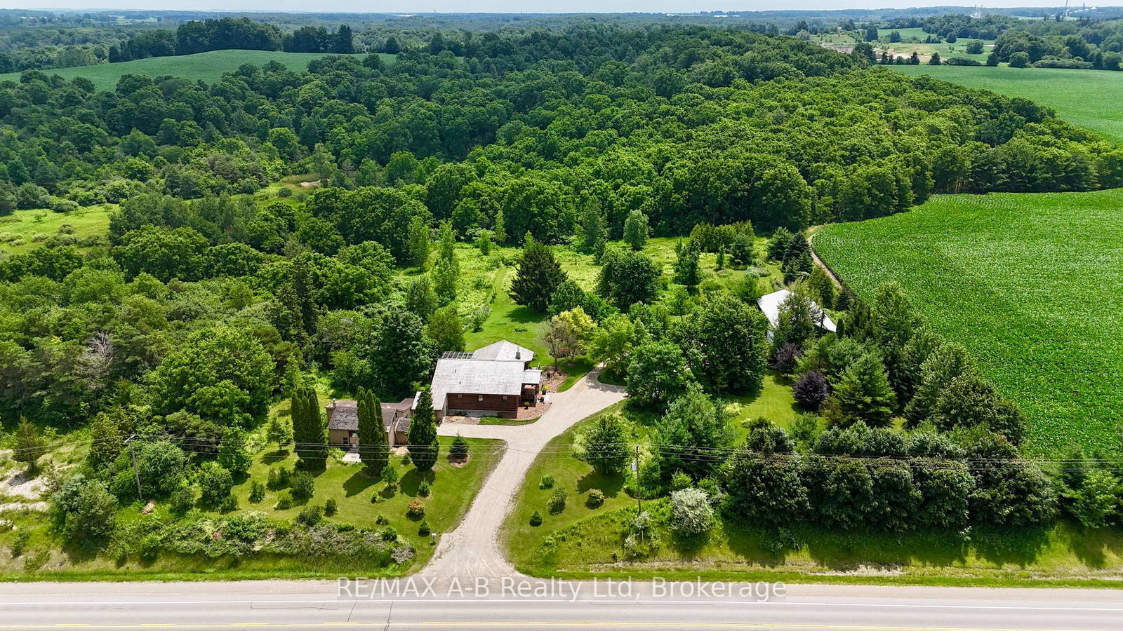 963550-road-96-zorra-ontario-x13537716