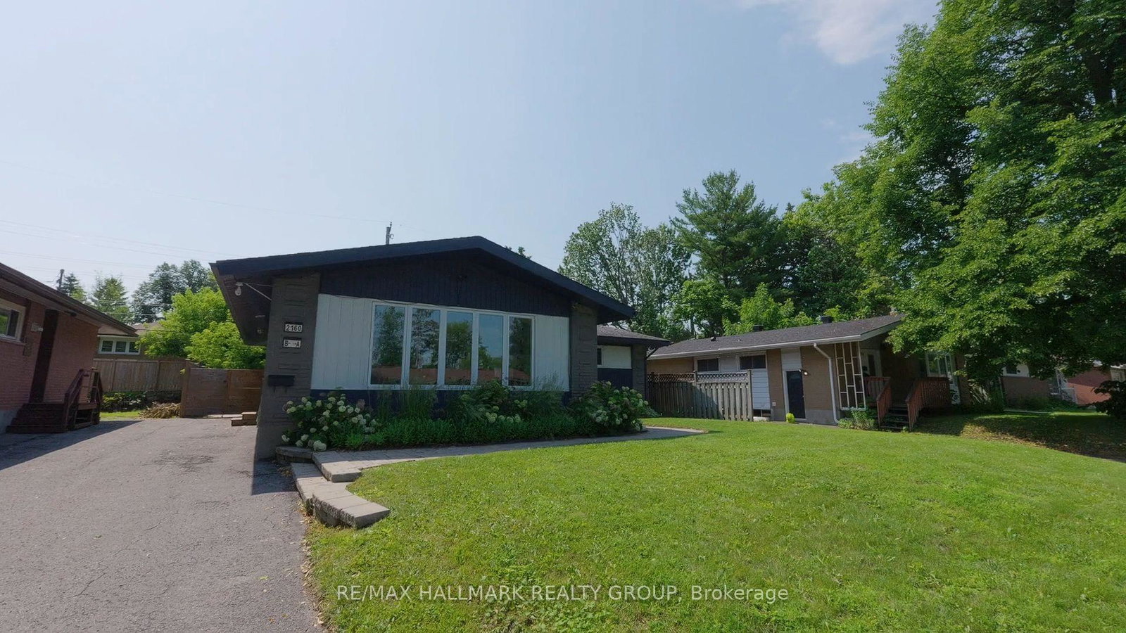2160-lambeth-walk-ottawa-ontario-x13537884