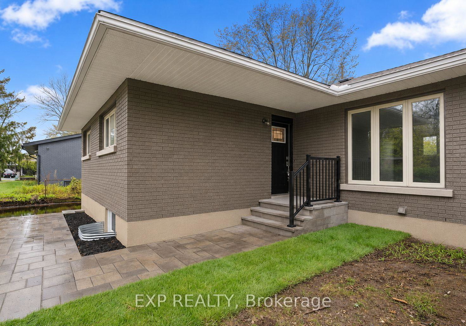 2393-sheldon-avenue-ottawa-ontario-x13537928