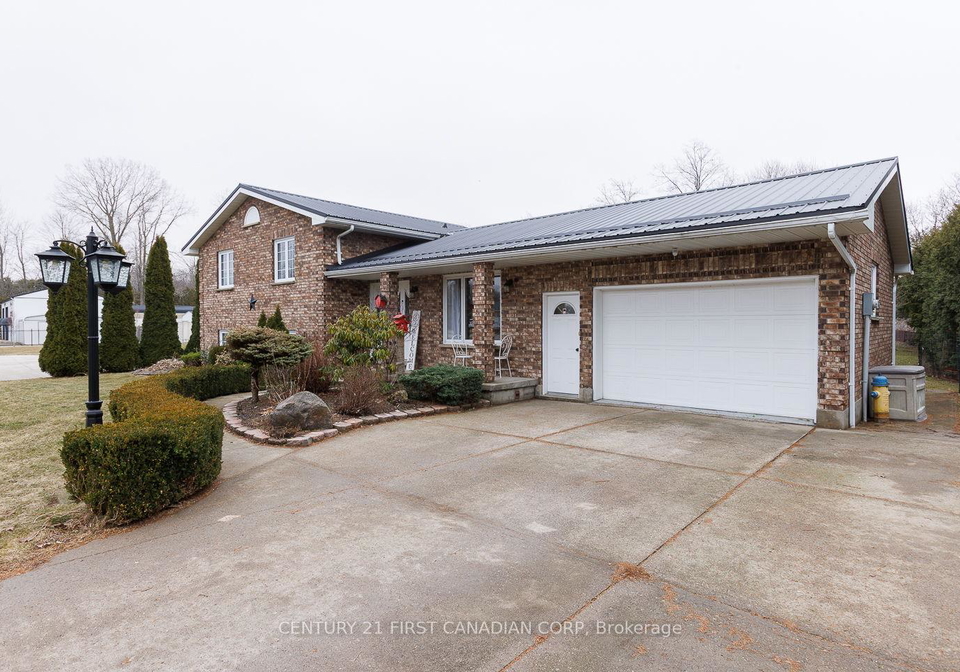 24565-pioneer-line-west-elgin-ontario-x13538126