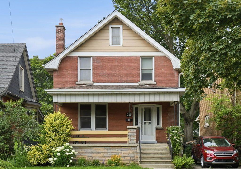 24-cliff-avenue-hamilton-ontario-x13538162