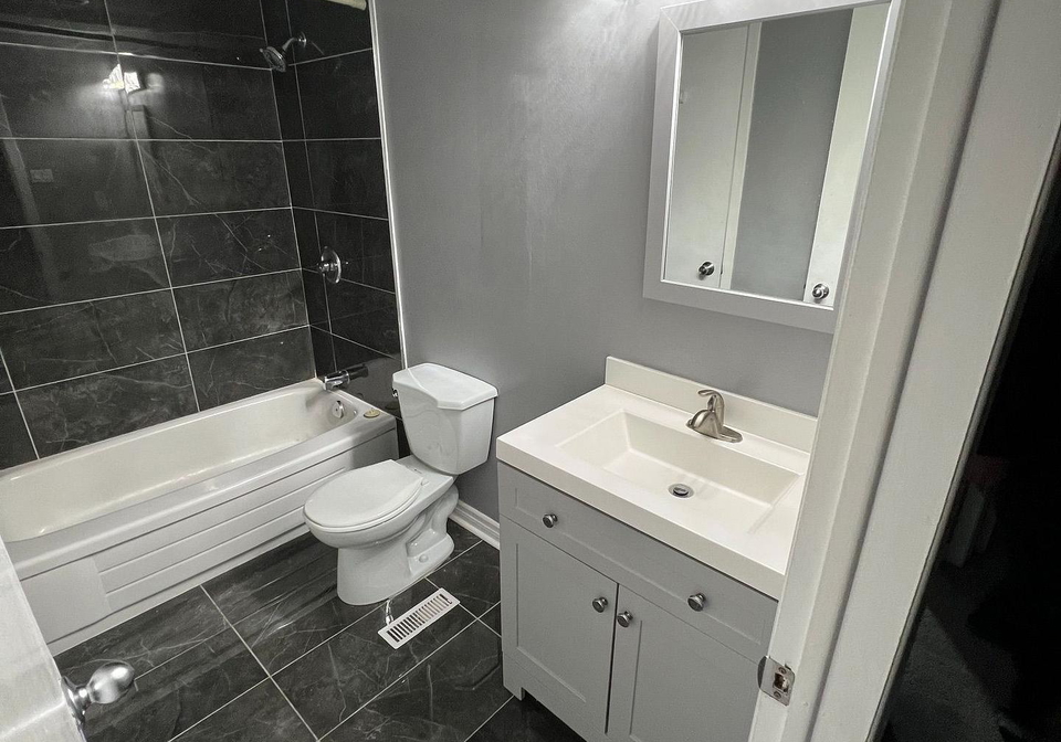 117-theresa-private-ottawa-ontario-x13538508