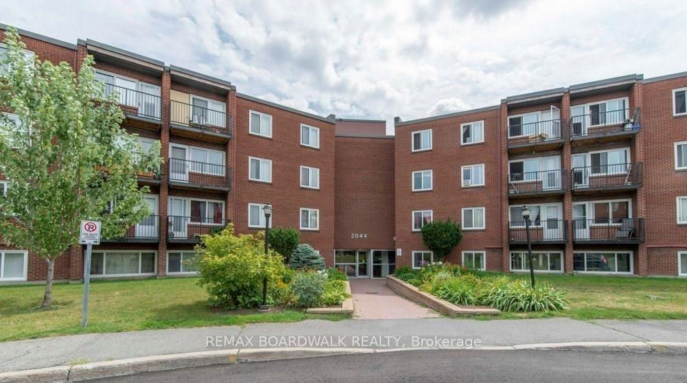 2044-arrowsmith-drive-ottawa-ontario-x13538628