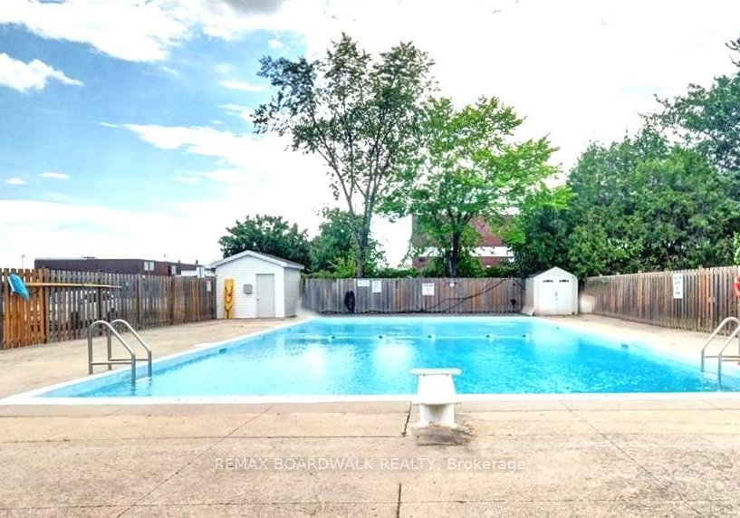 2044-arrowsmith-drive-ottawa-ontario-x13538628