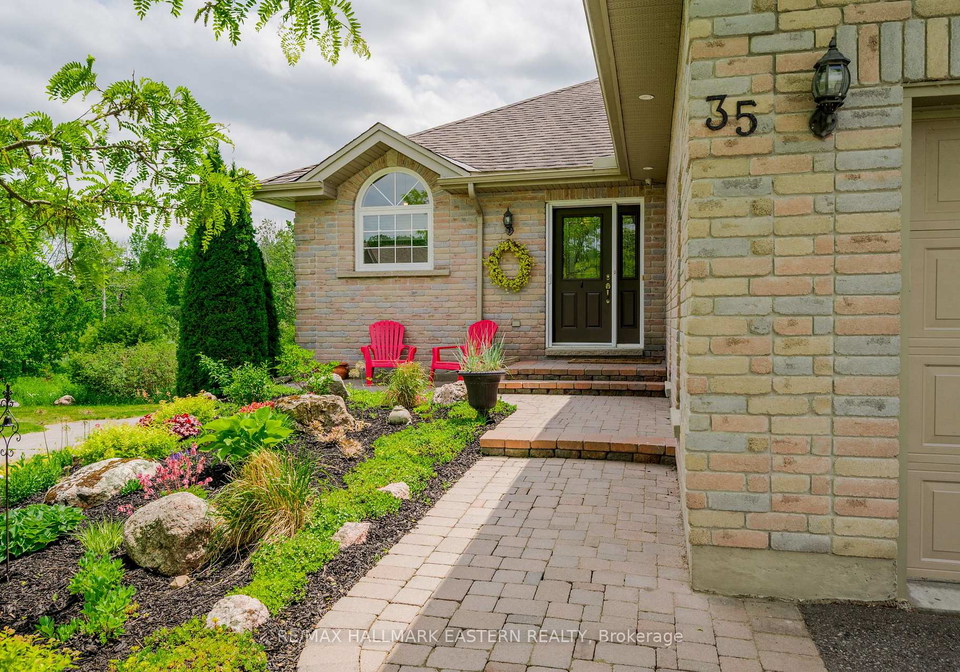 301-carnegie-avenue-peterborough-ontario-x13538736