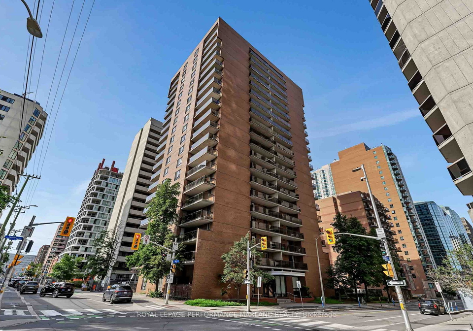 475-laurier-avenue-w-ottawa-ontario-x13539012
