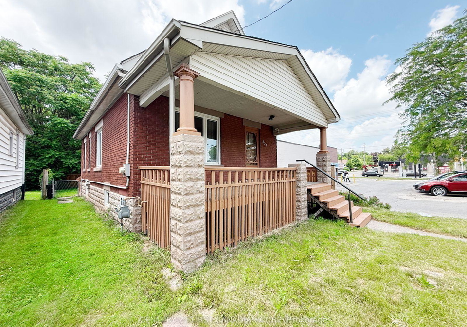827-quebec-street-london-east-ontario-x13539216