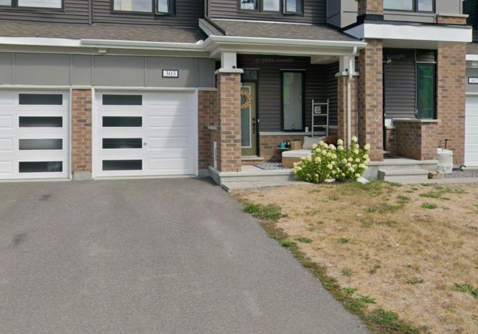 303-sweet-valley-drive-ottawa-ontario-x13539294