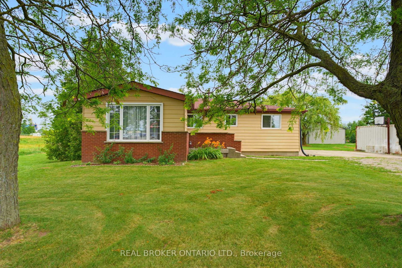 1123-regional-road-20-haldimand-ontario-x13539404