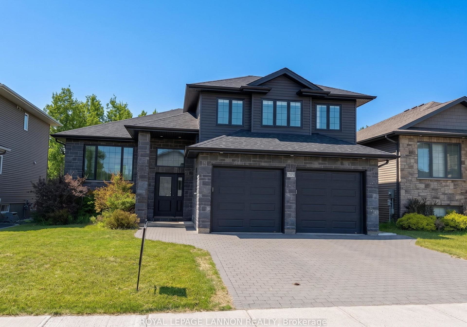 705-fieldstone-place-thunder-bay-ontario-x13539420