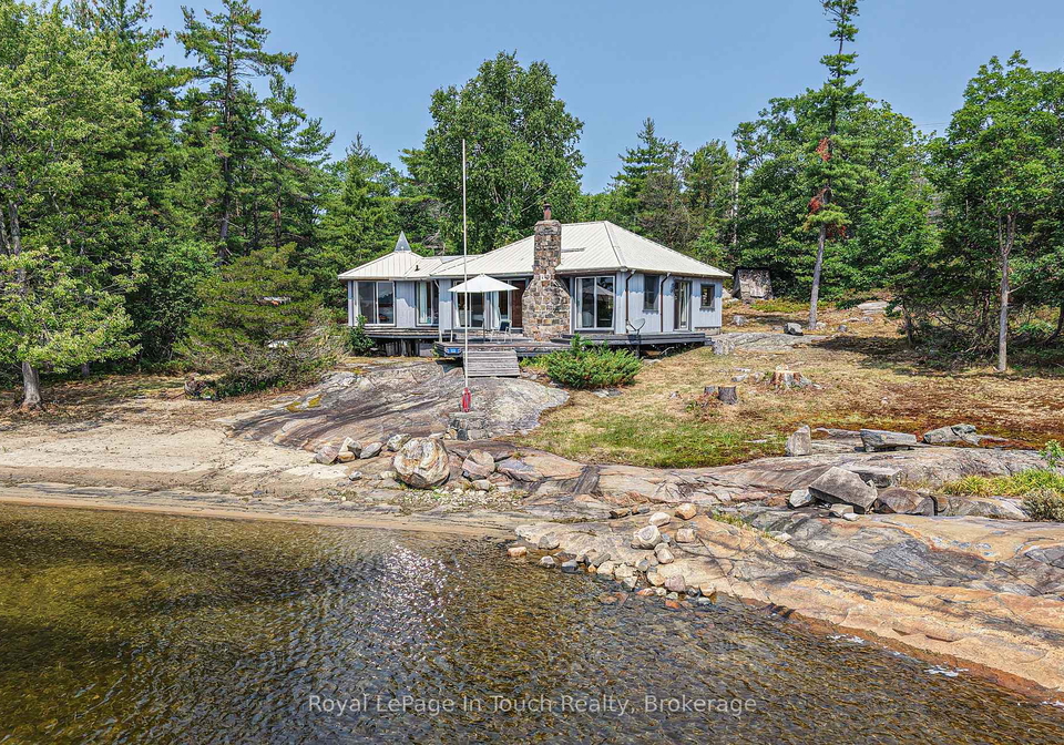 9232-is-1810-bone-island-georgian-bay-ontario-x13539772
