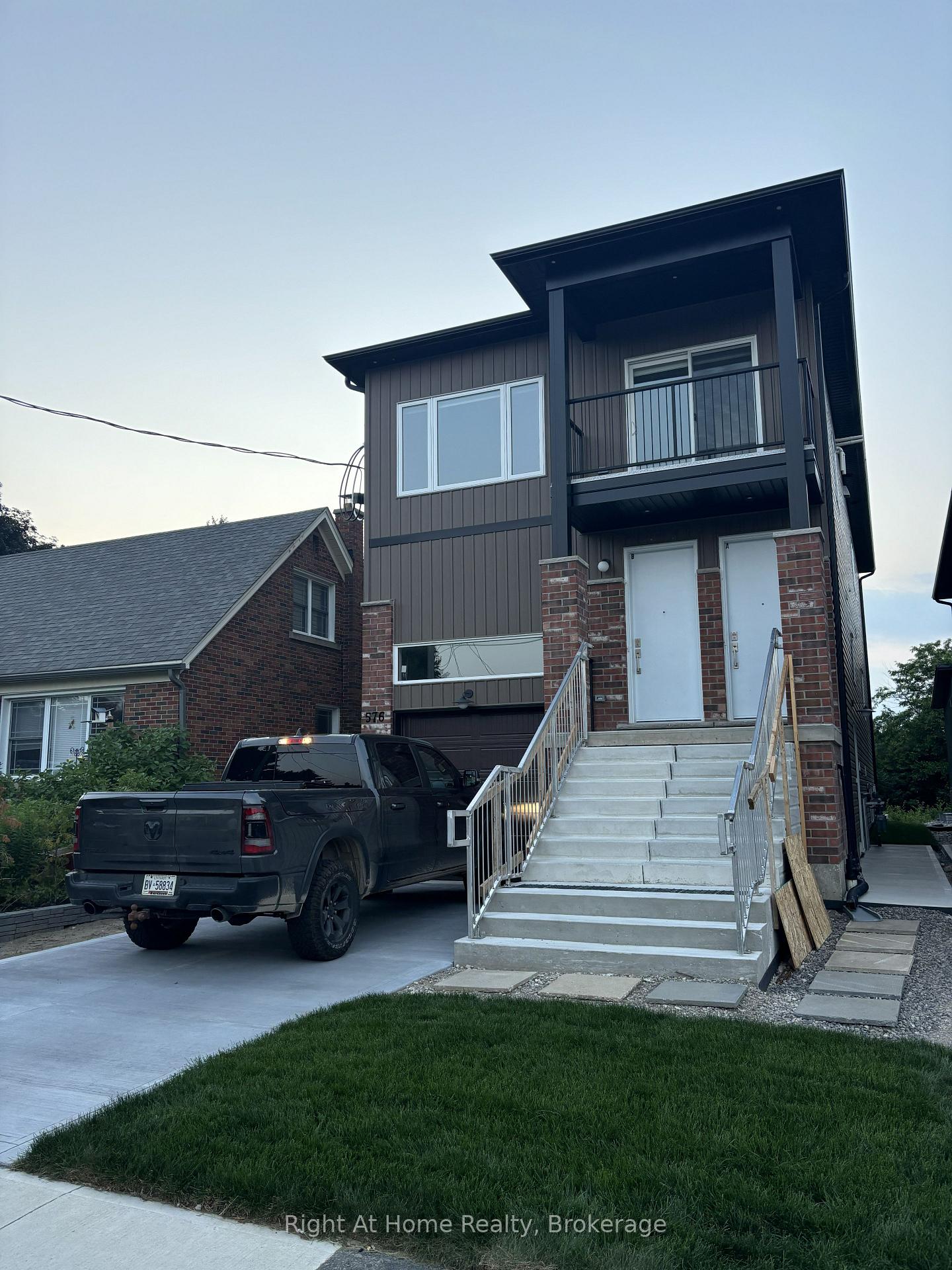 576-guelph-street-kitchener-ontario-x13540112