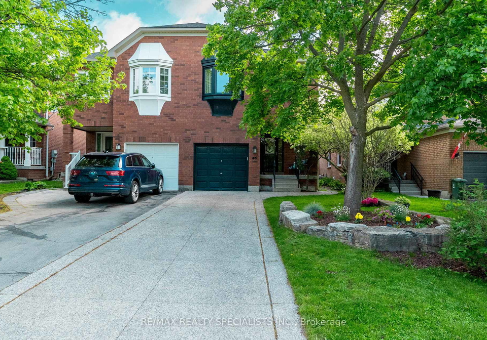 46-harnesworth-crescent-hamilton-ontario-x13540140