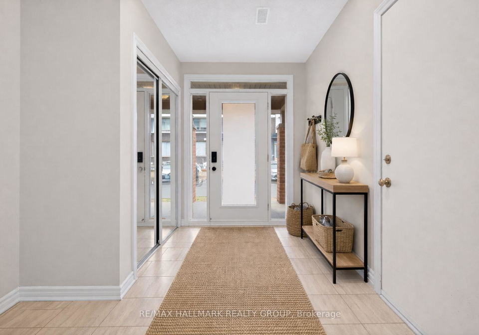 805-kiniw-private-ottawa-ontario-x13540166