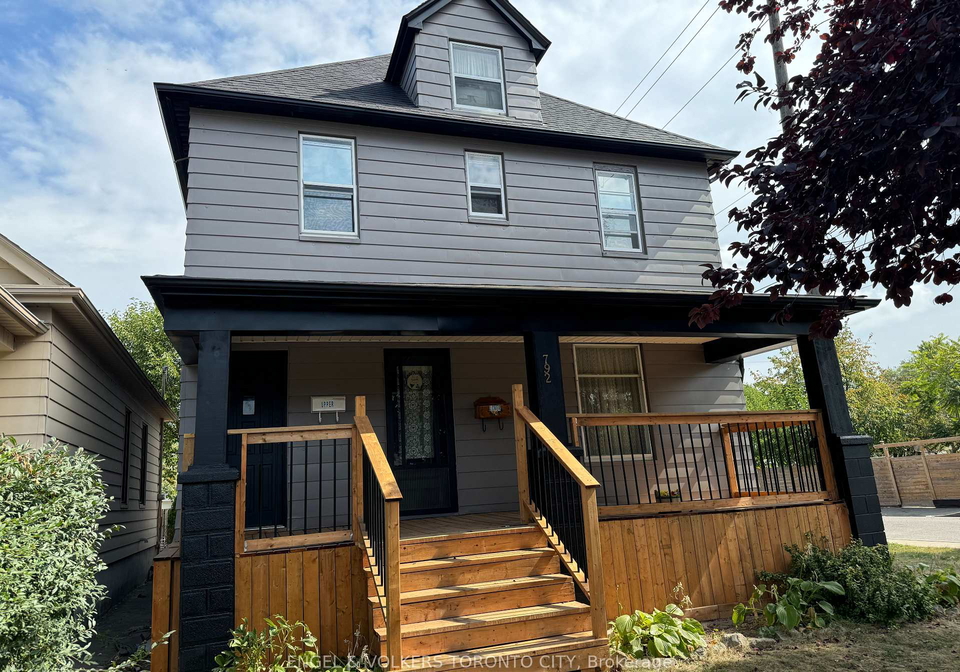 792-pierre-avenue-windsor-ontario-x13540172
