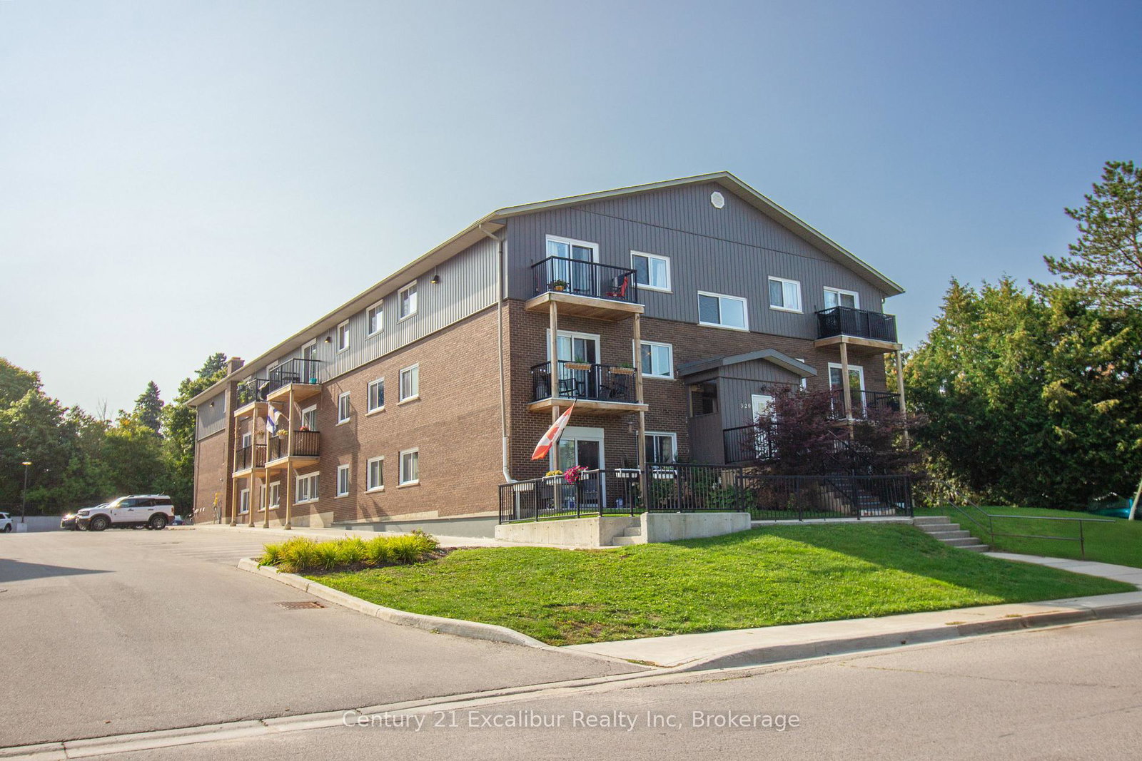 320-queen-st-e-street-centre-wellington-ontario-x13540446