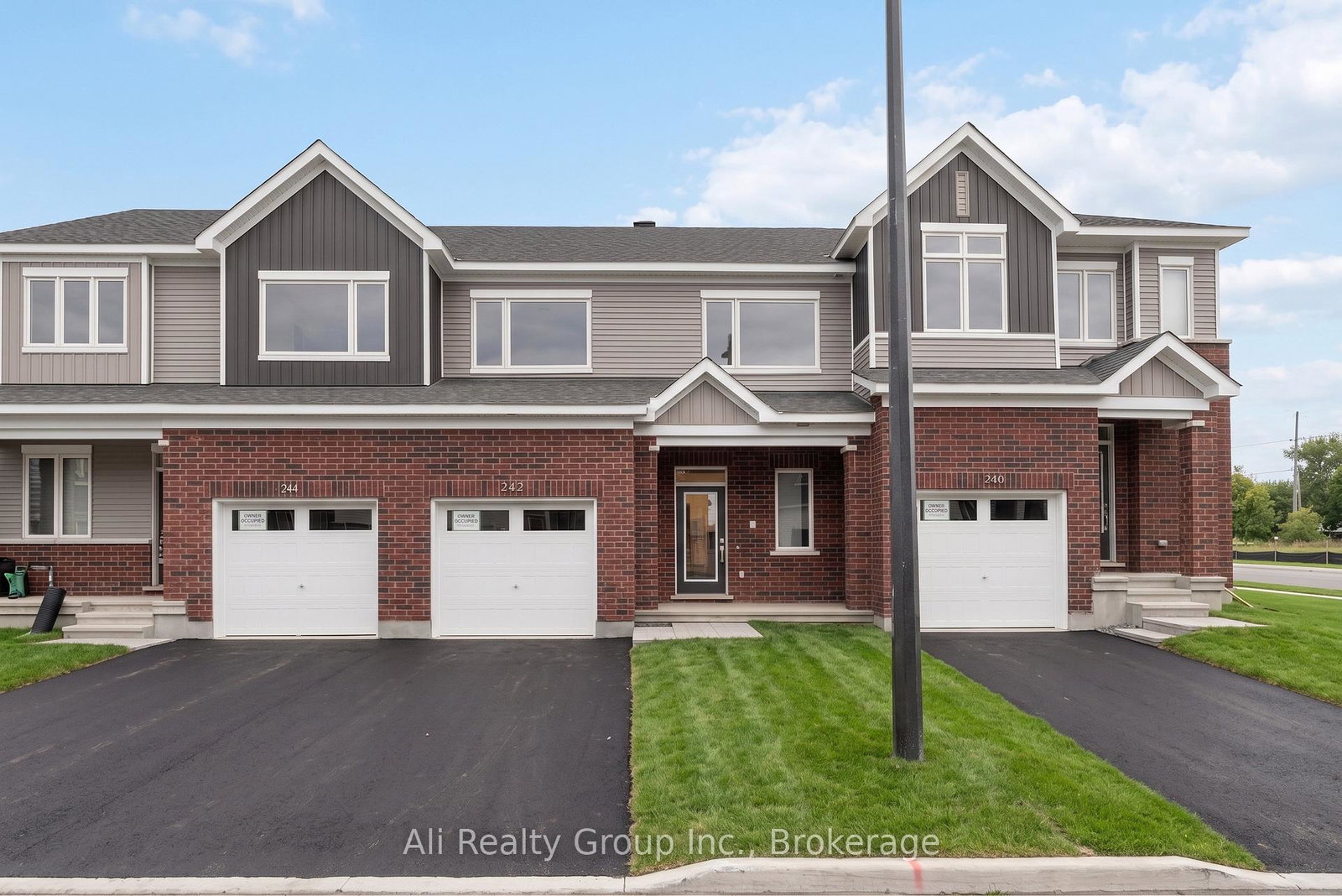 242-falsetto-street-ottawa-ontario-x13540572