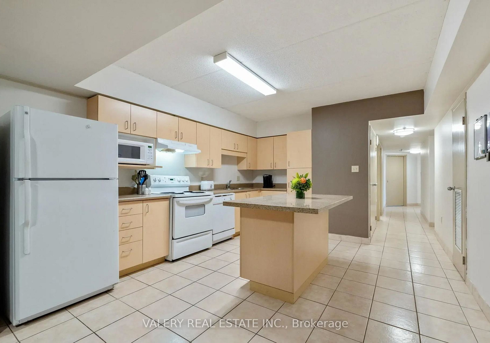 1686-main-street-w-hamilton-ontario-x13540780