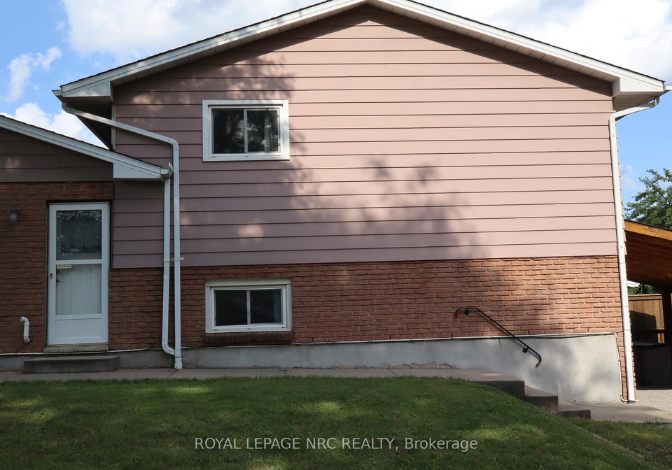 6694-cropp-street-niagara-falls-ontario-x13540964