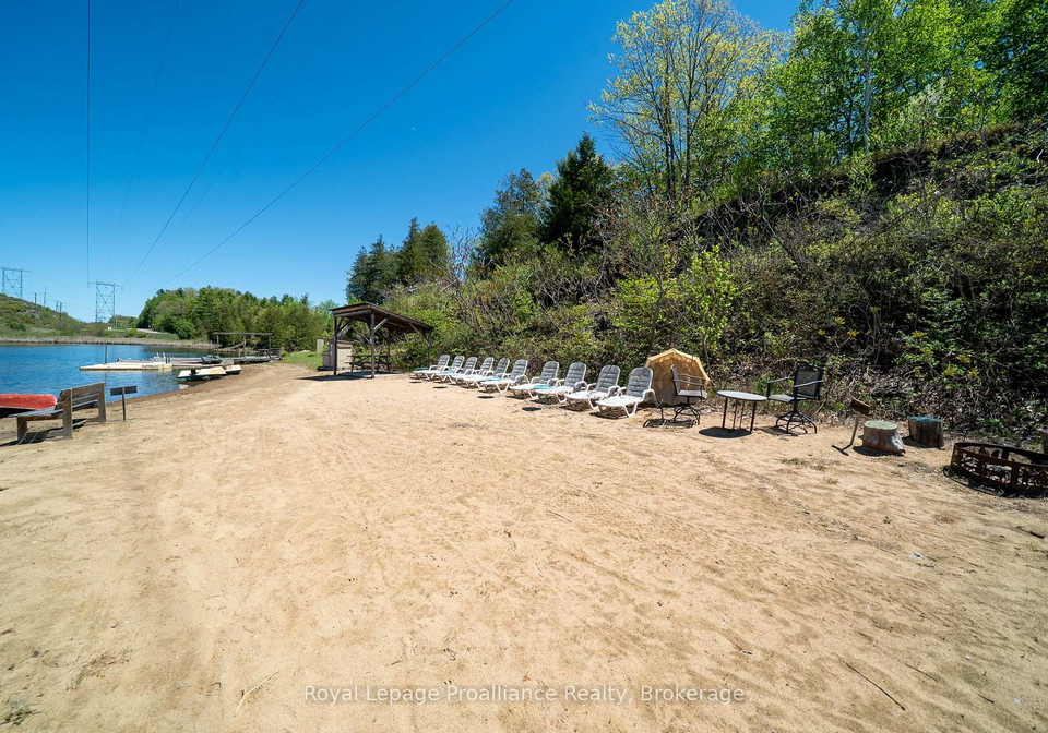 2471-road-509-frontenac-ontario-x13540982