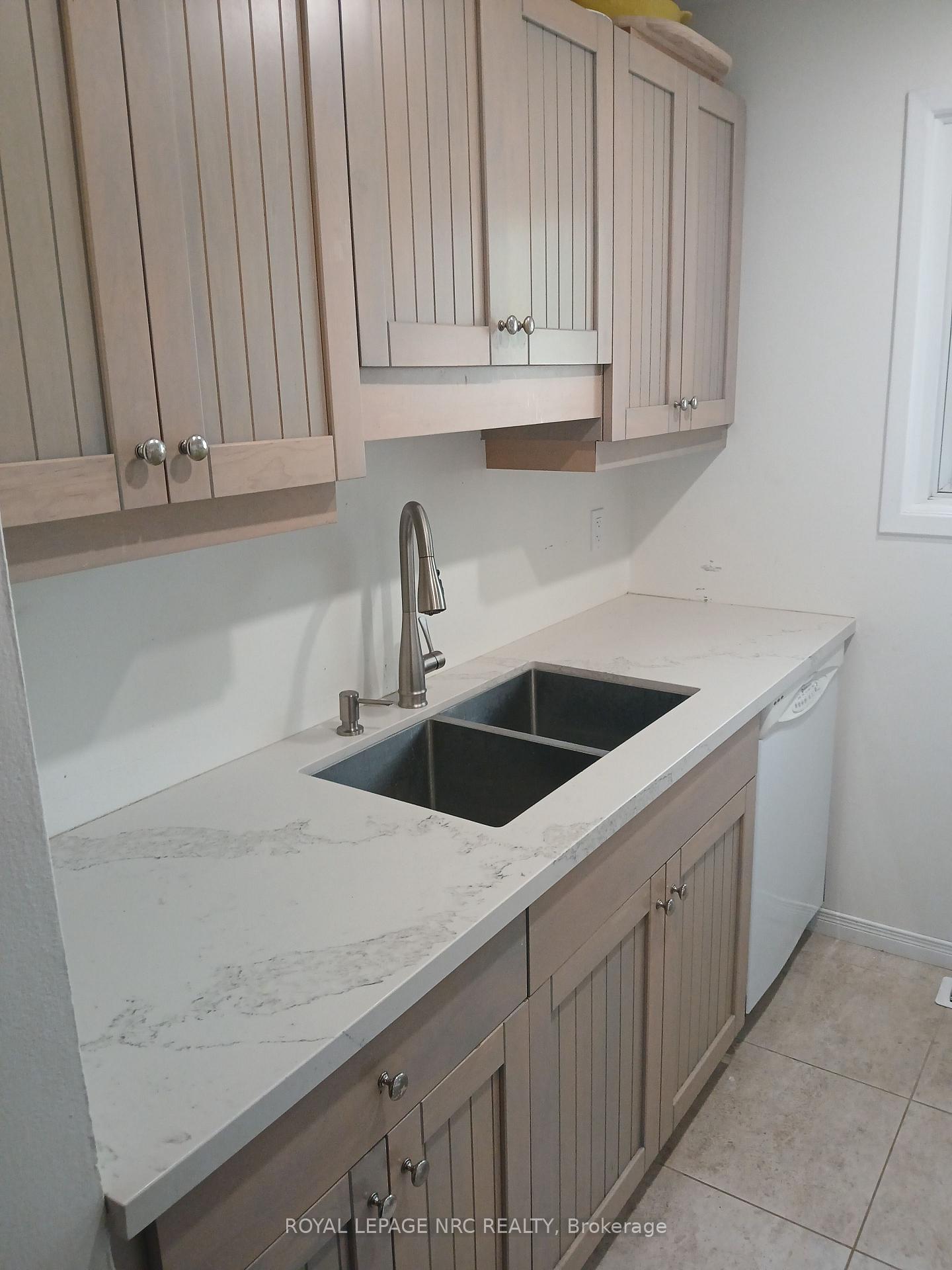 302-vine-street-st-catharines-ontario-x13541306