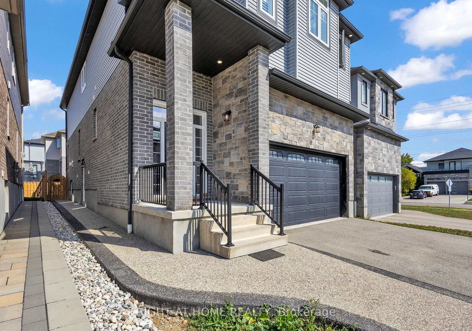 321-carriage-way-waterloo-ontario-x13541376