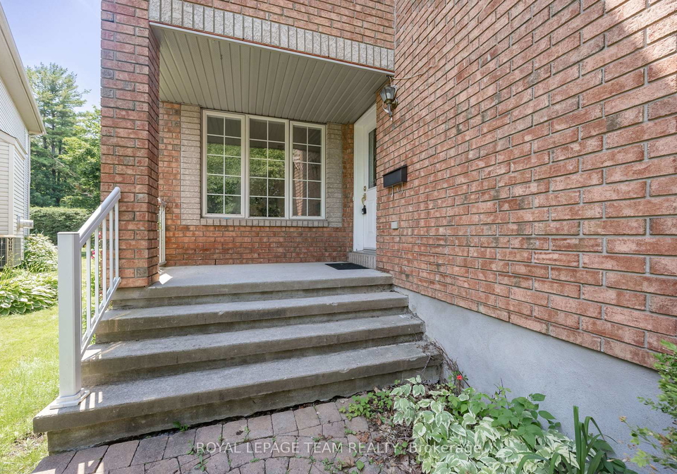 29-keno-way-kanata-ontario-x13541396