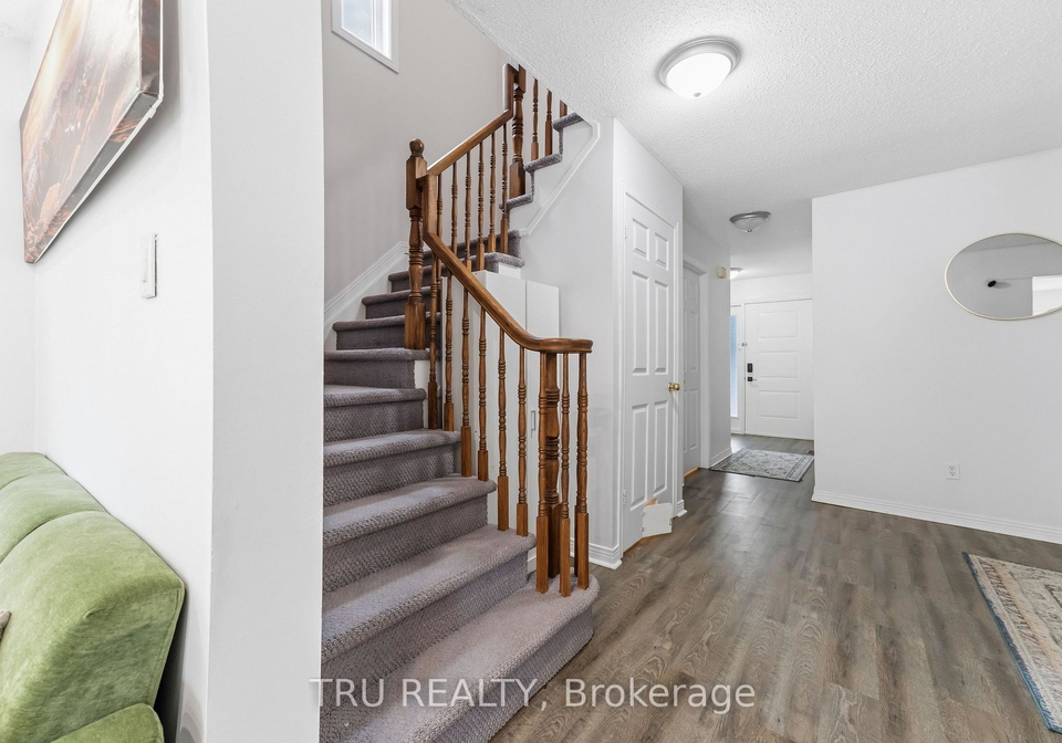43-kathleen-crescent-ottawa-ontario-x13541614