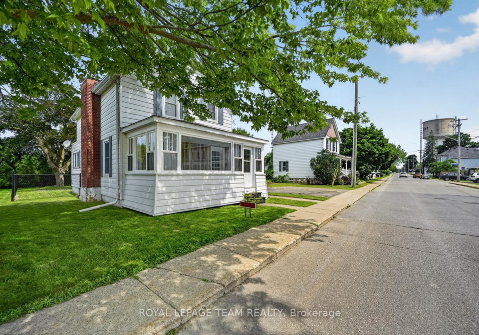 376-hyde-street-prescott-ontario-x13541634